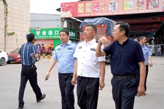 西安市公安局物侦支队领导来陕西祥云物流有限公司督导检查